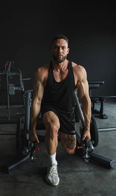 TKO ISO-LATERAL LUNGE DEADLIFT SHRUG